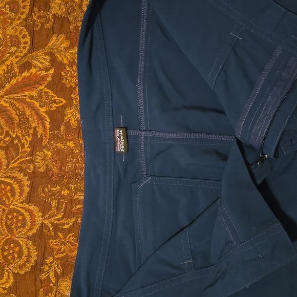 Patagonia Women's Capri Pants - Picture 4 of 7